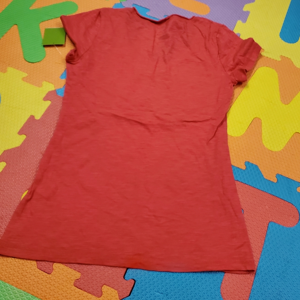 🆕️Alpine Design Top - Picture 2 of 4